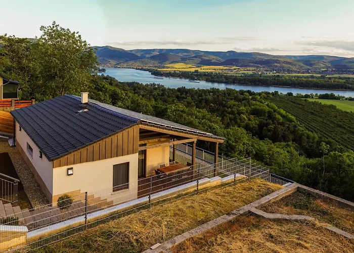 Fuelemuele Vendeghaz *