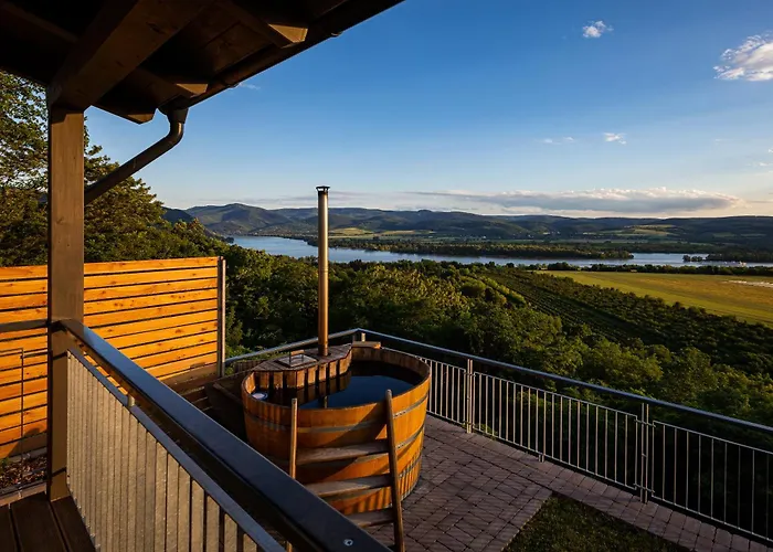 Fuelemuele Vendeghaz *